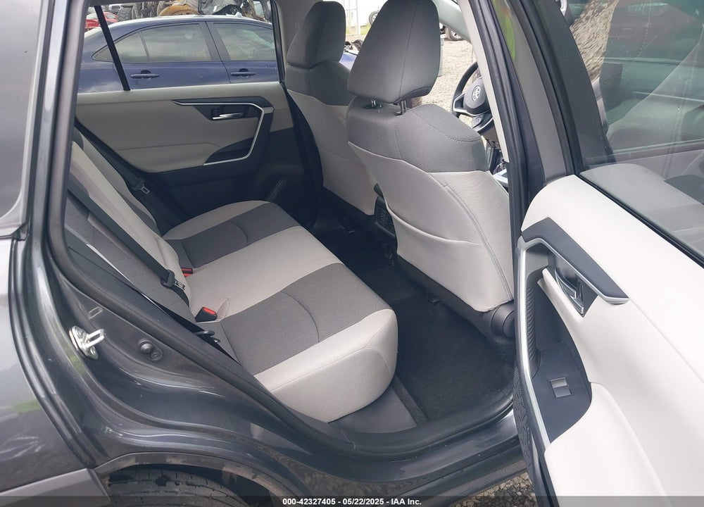2020 TOYOTA RAV4 VIN: 2T3P1RFV1LW121977