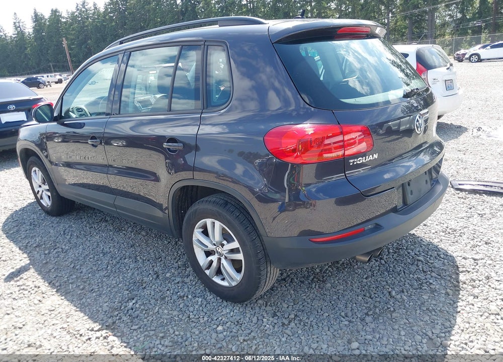 2016 VOLKSWAGEN TIGUAN S VIN: WVGAV7AX8GW539415