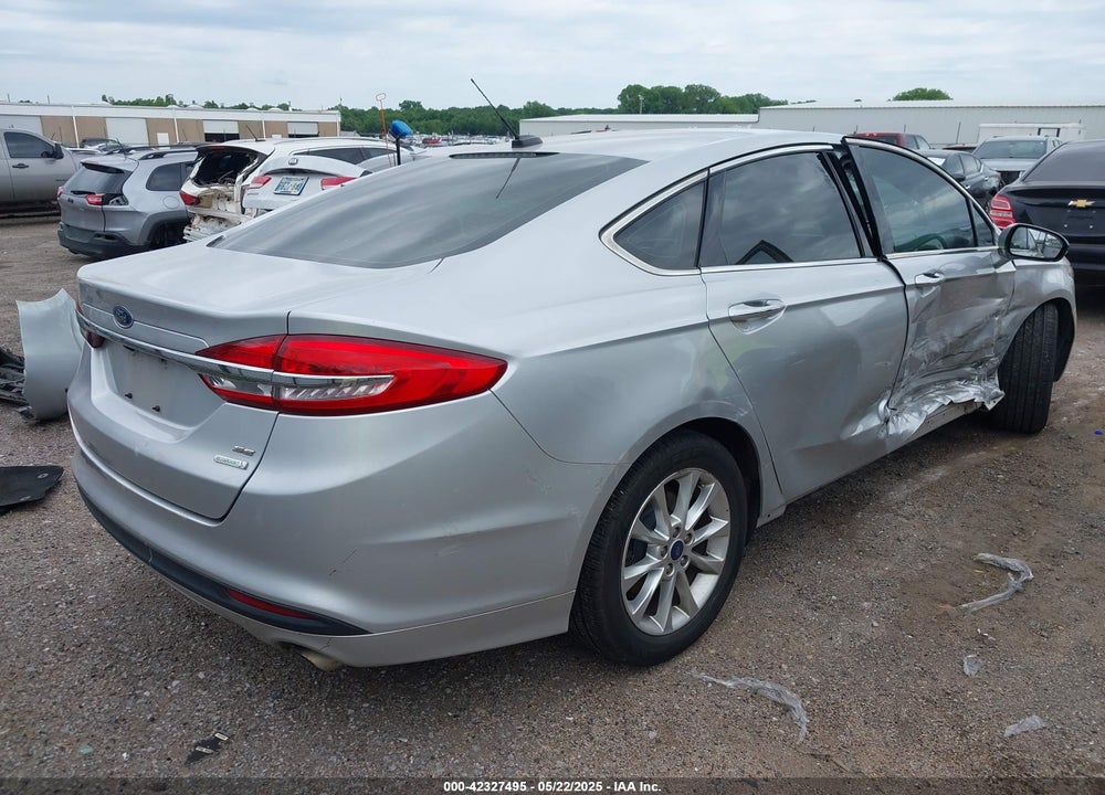 2017 FORD FUSION SE VIN: 3FA6P0HD4HR113366