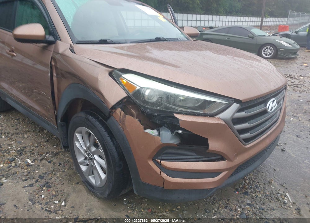 2016 HYUNDAI TUCSON SE VIN: KM8J23A41GU145404