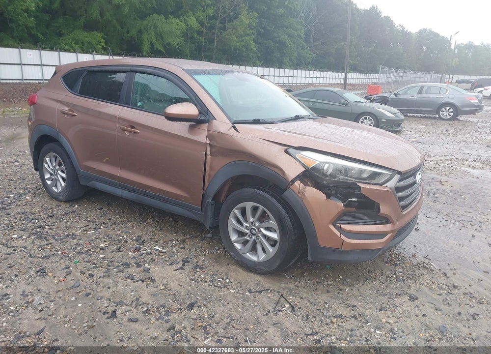 2016 HYUNDAI TUCSON SE VIN: KM8J23A41GU145404