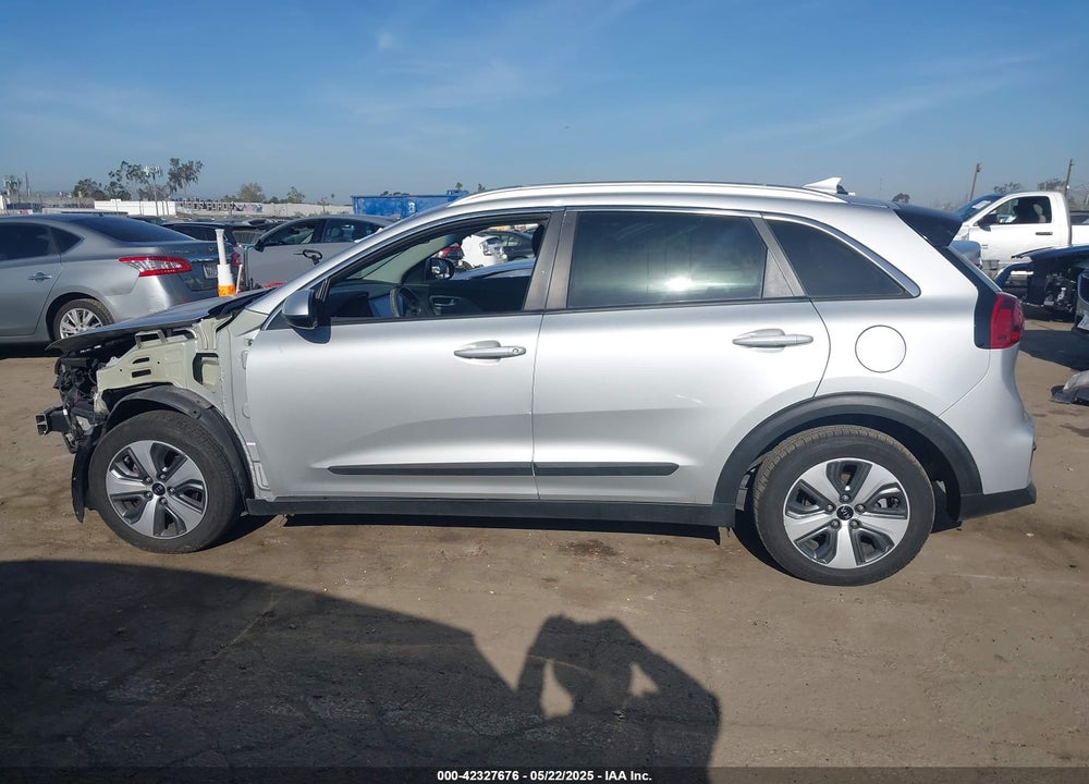 2020 KIA NIRO LX VIN: KNDCB3LC2L5396101
