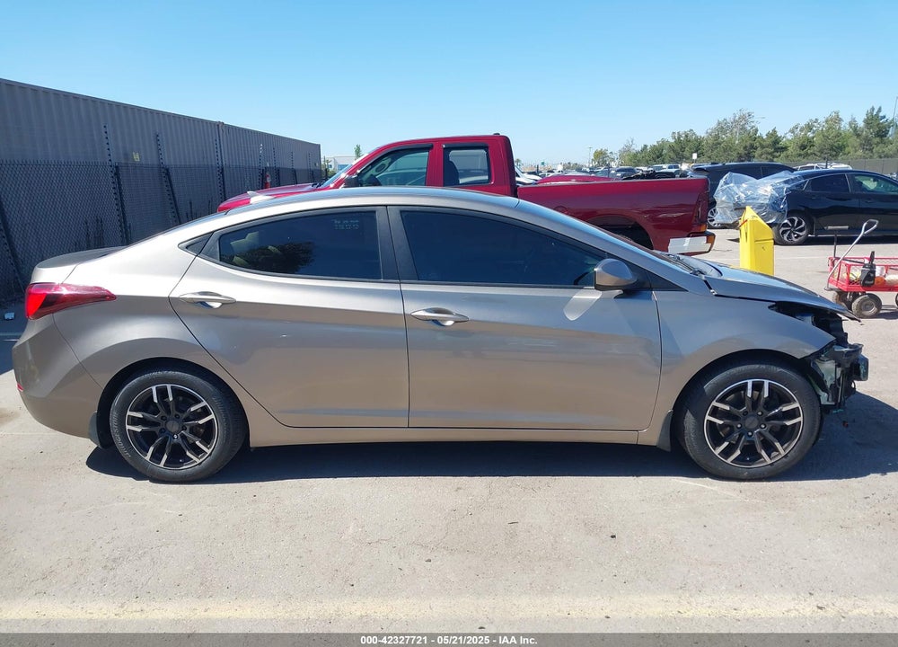 2014 HYUNDAI ELANTRA SE VIN: 5NPDH4AE6EH532262
