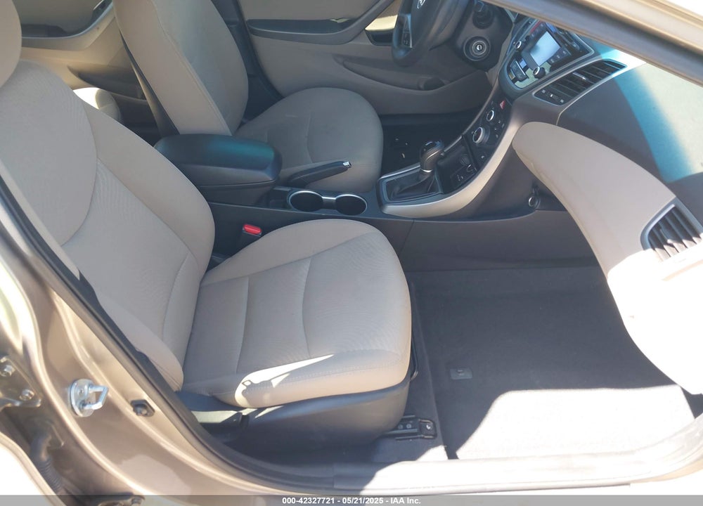 2014 HYUNDAI ELANTRA SE VIN: 5NPDH4AE6EH532262