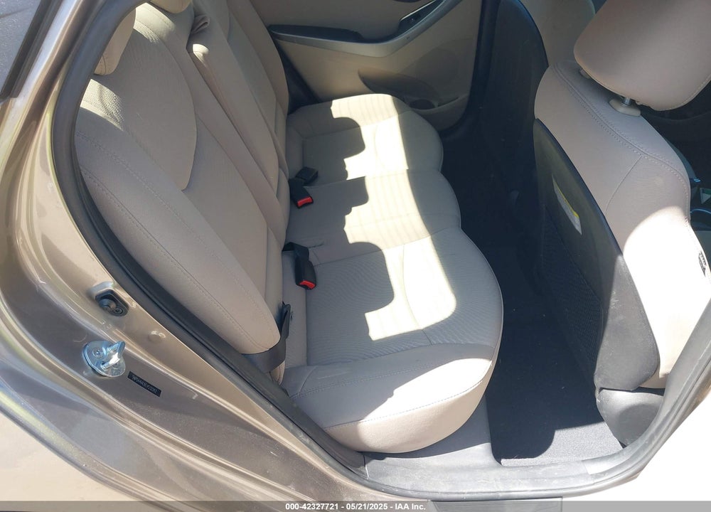2014 HYUNDAI ELANTRA SE VIN: 5NPDH4AE6EH532262