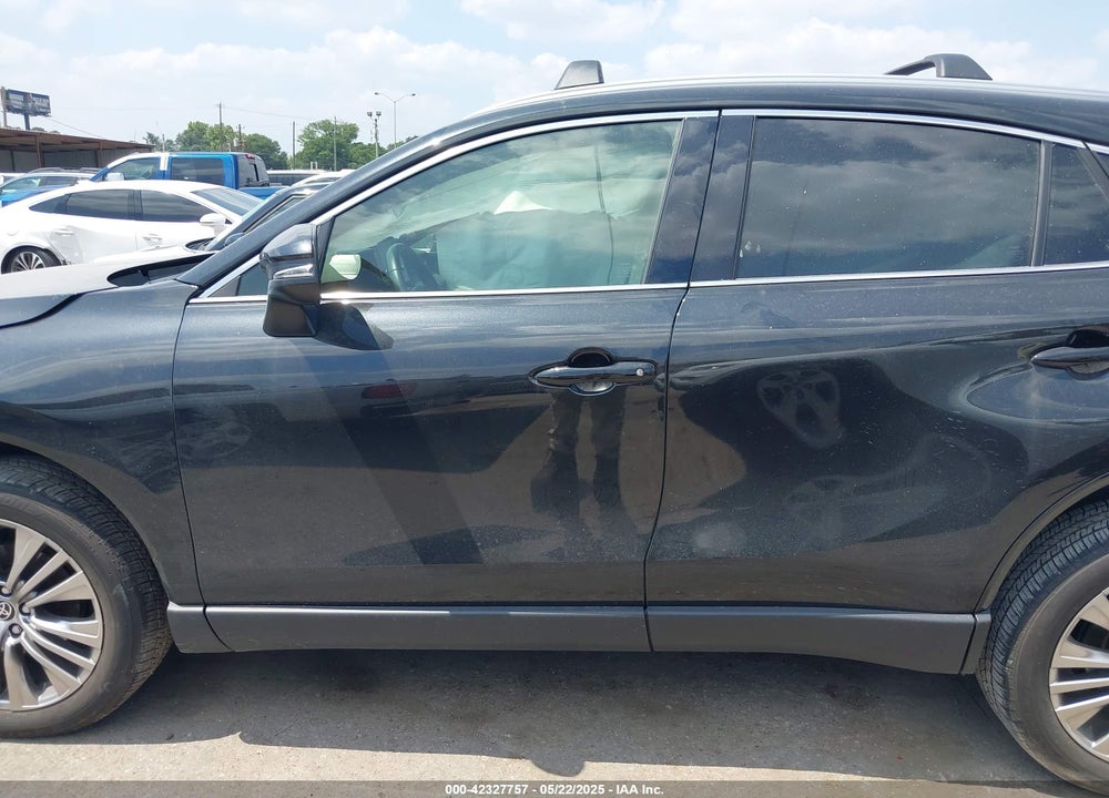 2022 TOYOTA VENZA VIN: JTEAAAAH4NJ093646