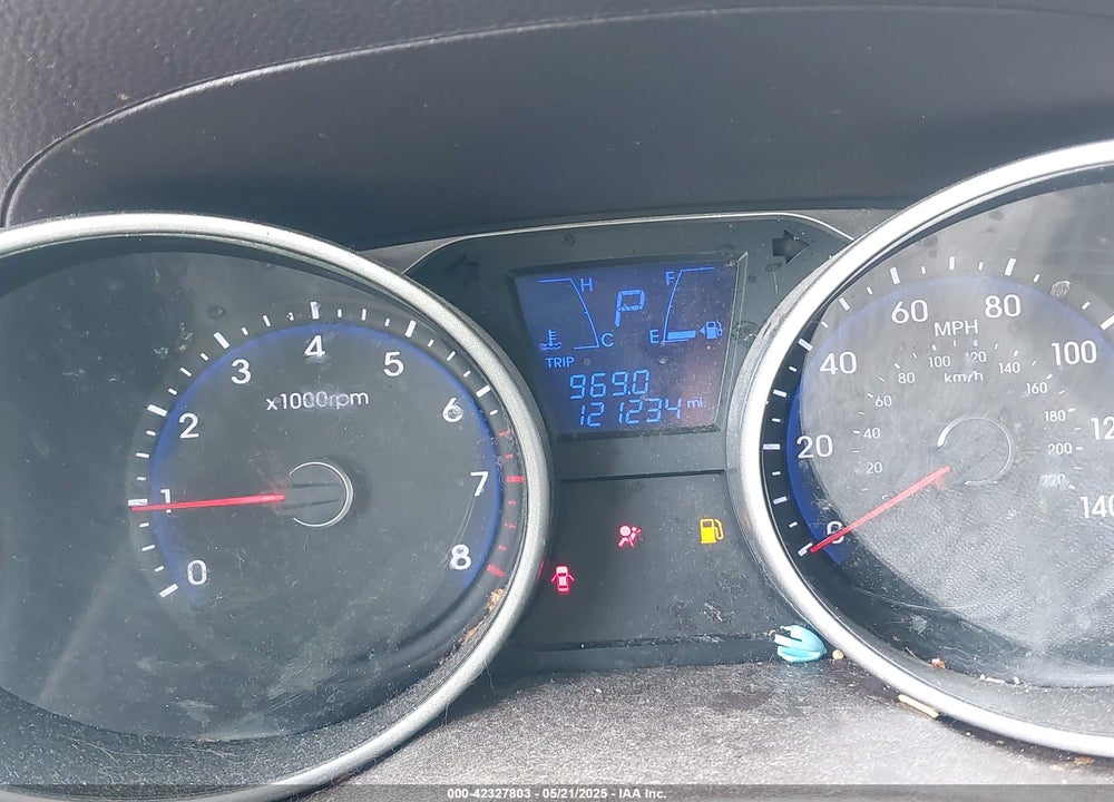 2012 HYUNDAI TUCSON VIN: KM8JUCACXCU465476