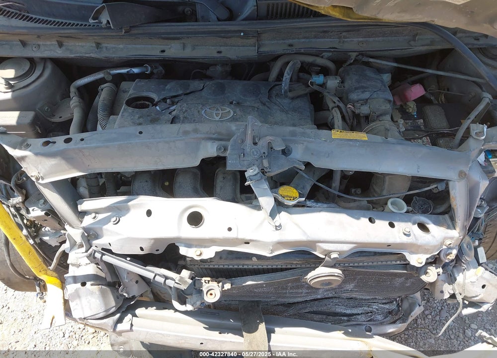 2005 SCION XB VIN: JTLKT324150208000