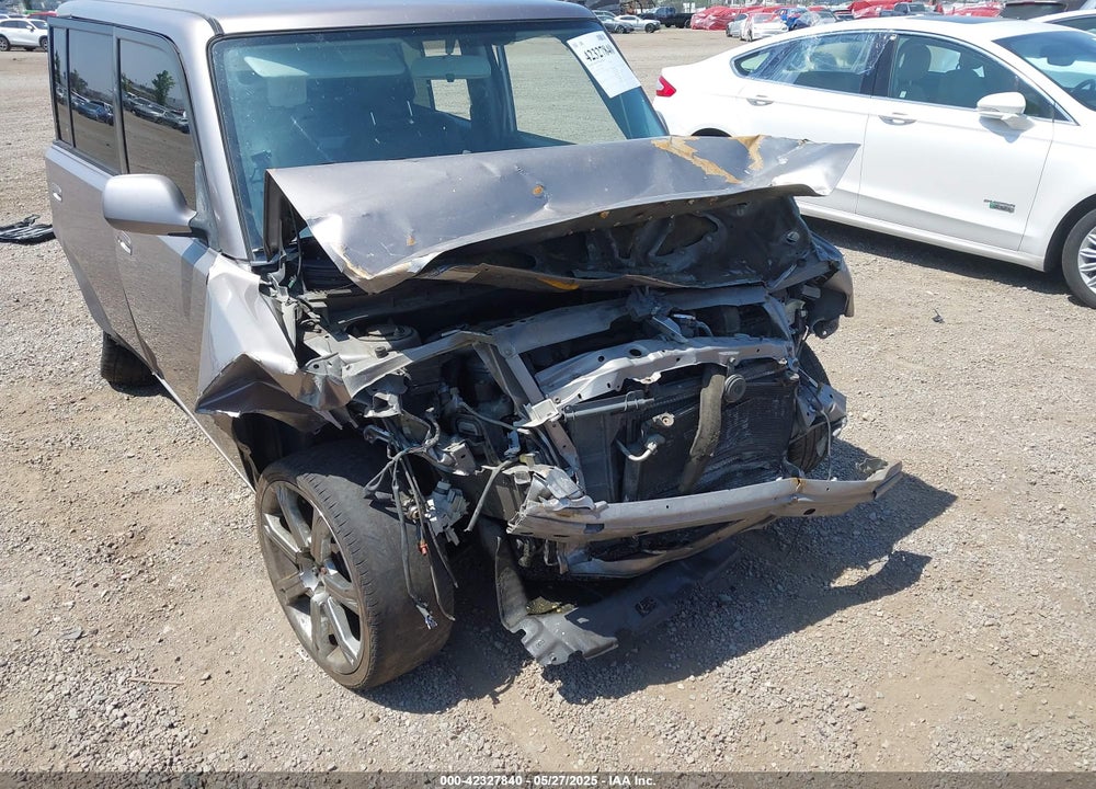2005 SCION XB VIN: JTLKT324150208000