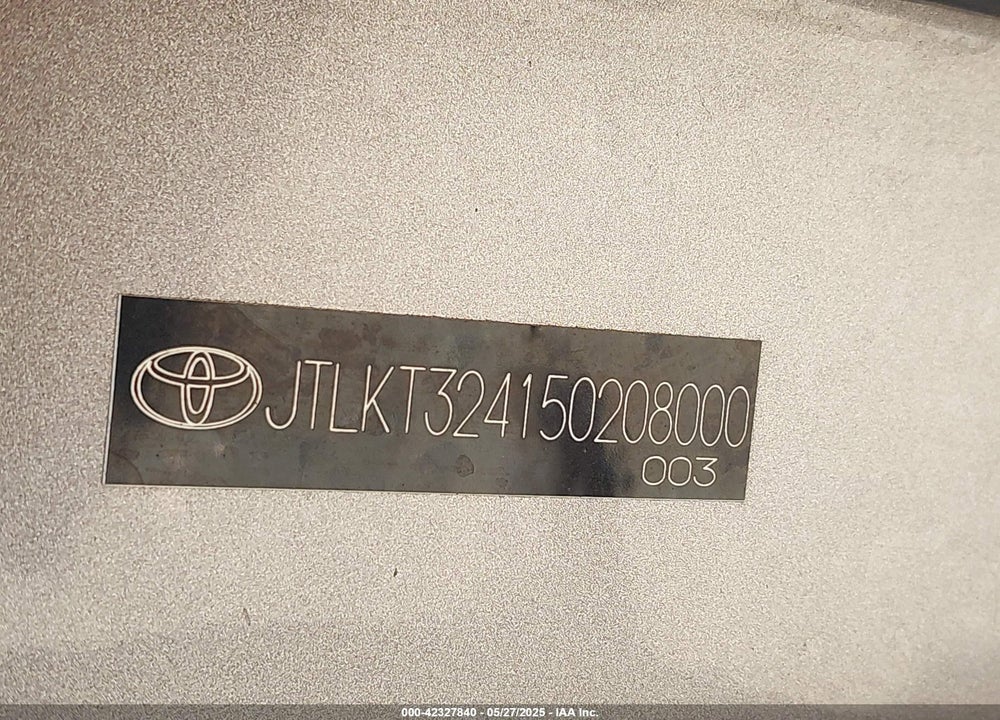 2005 SCION XB VIN: JTLKT324150208000