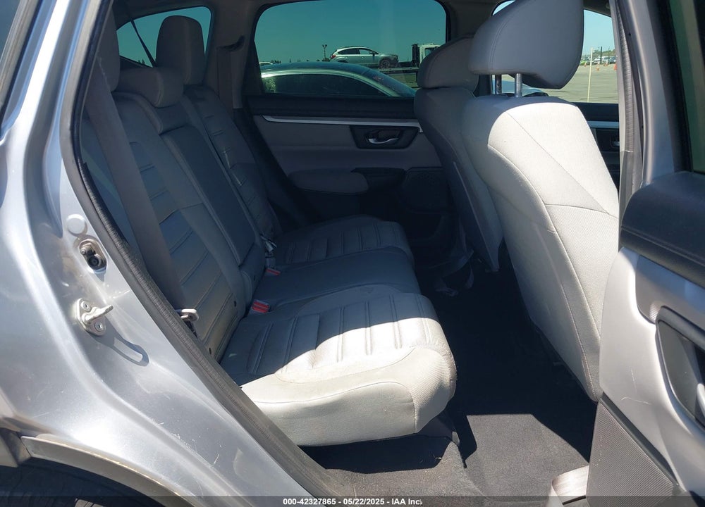 2018 HONDA CR-V LX VIN: 2HKRW5H37JH413409