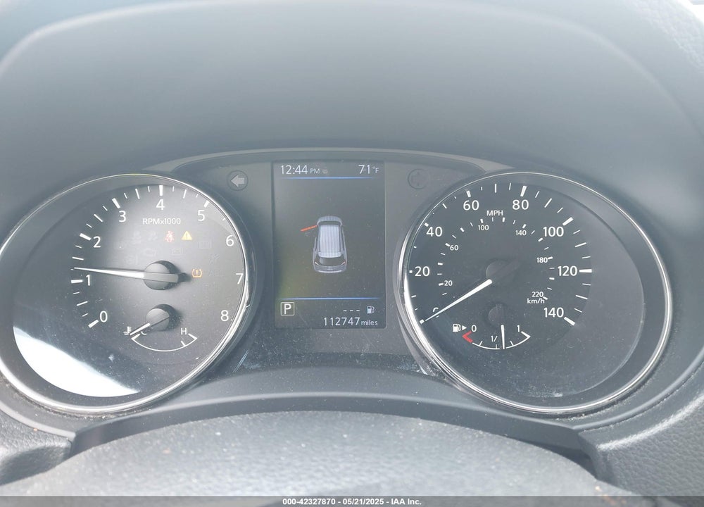 2018 NISSAN ROGUE VIN: KNMAT2MV9JP623204