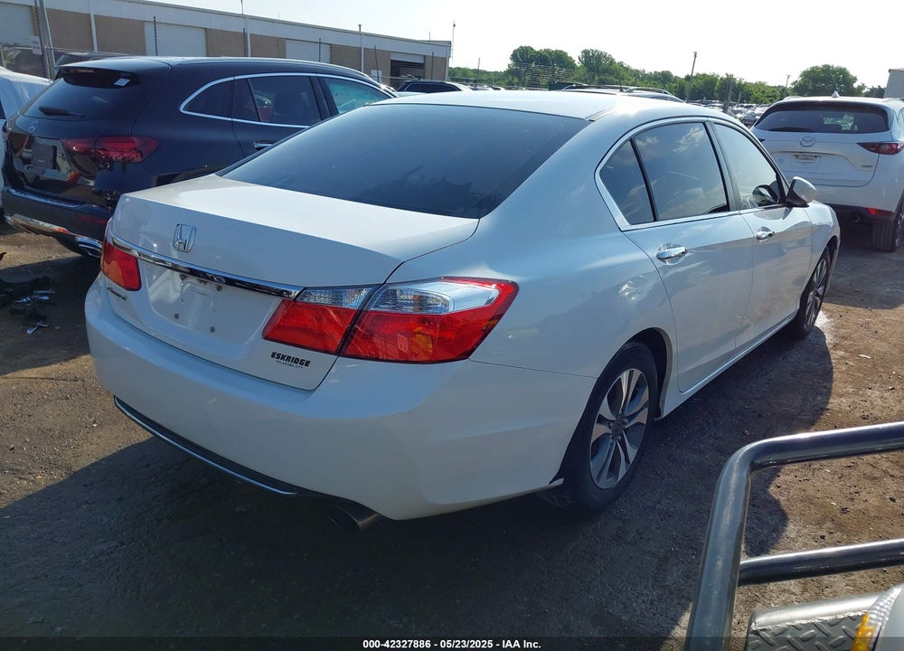 2013 HONDA ACCORD LX VIN: 1HGCR2F32DA143713