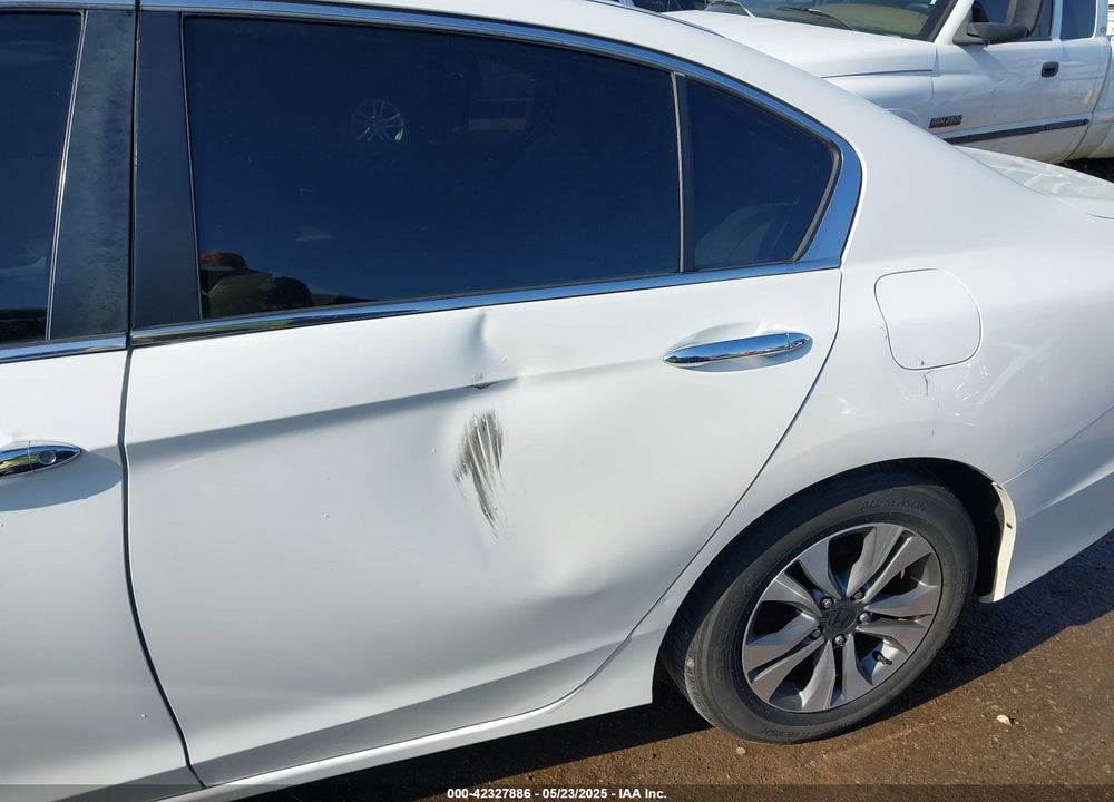 2013 HONDA ACCORD LX VIN: 1HGCR2F32DA143713