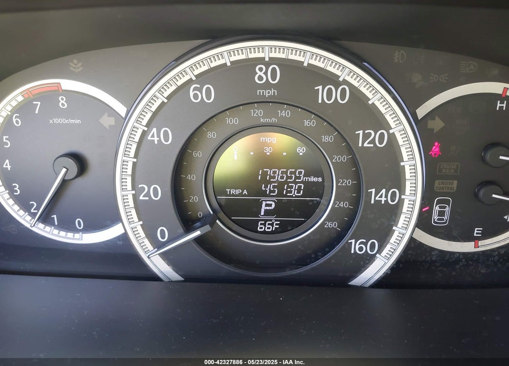 2013 HONDA ACCORD LX VIN: 1HGCR2F32DA143713
