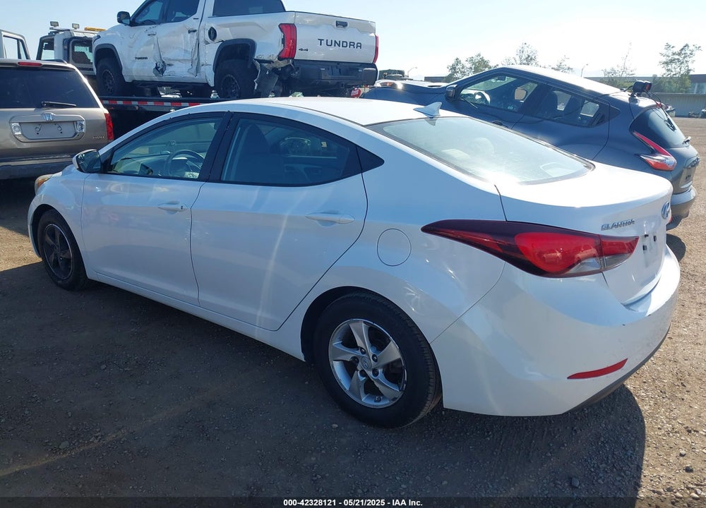 2015 HYUNDAI ELANTRA VIN: 5NPDH4AE8FH651884