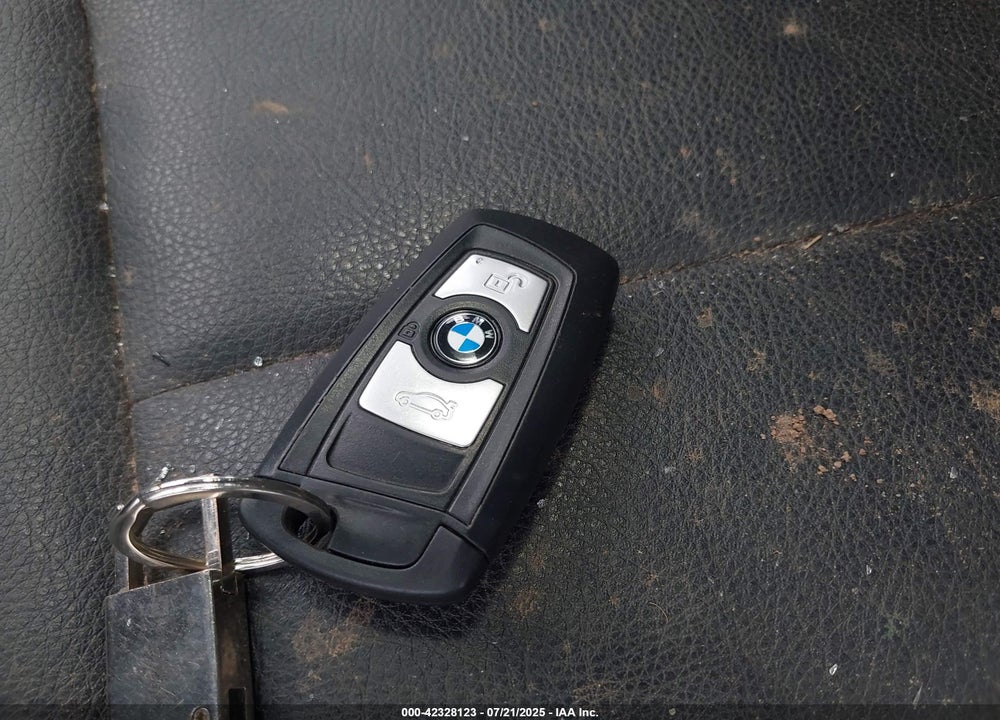 2014 BMW 3 SERIES VIN: WBA3D5C57EKX99063