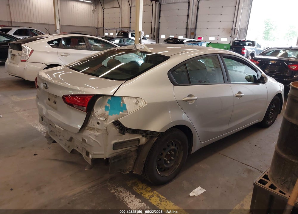 2018 KIA FORTE VIN: 3KPFK4A72JE254471