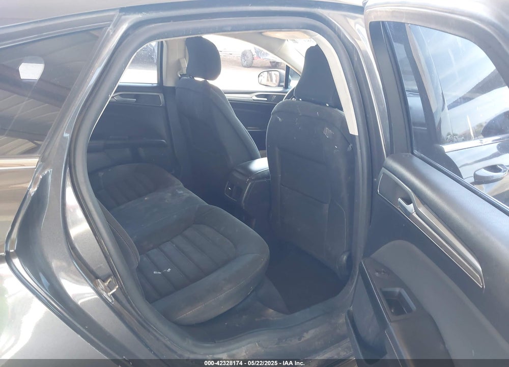 2018 FORD FUSION SE VIN: 3FA6P0H75JR181059