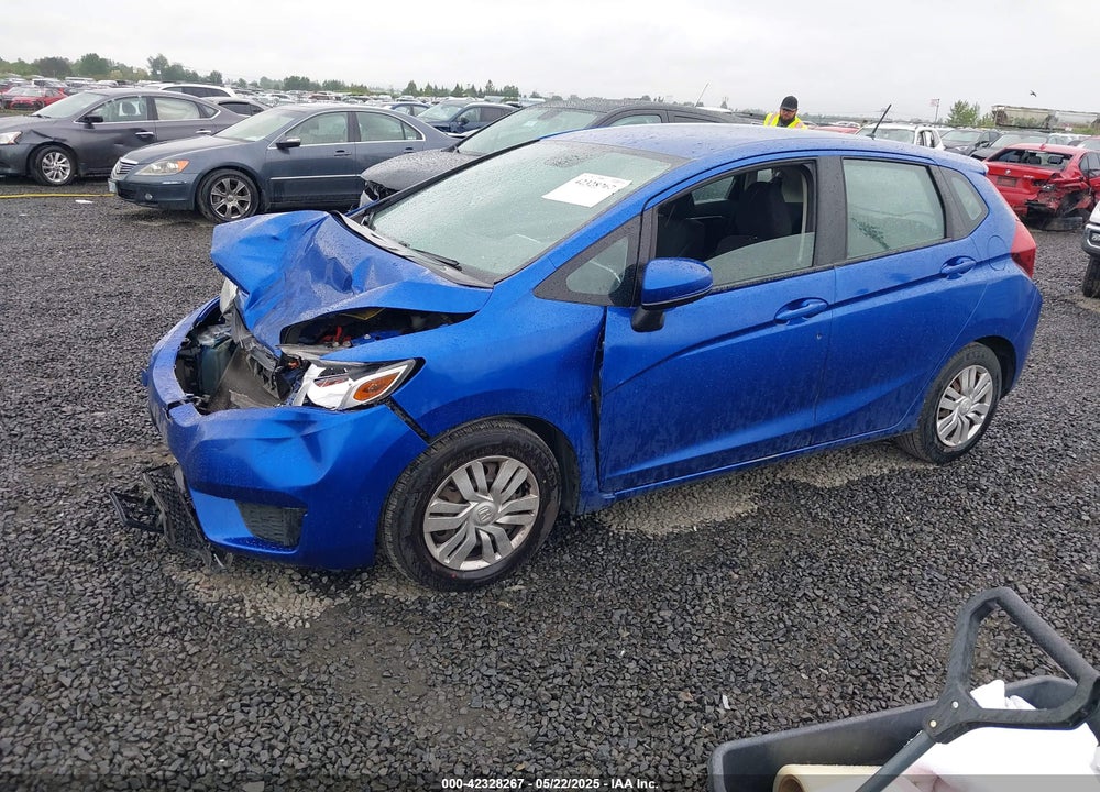 2015 HONDA FIT VIN: 3HGGK5H58FM752414