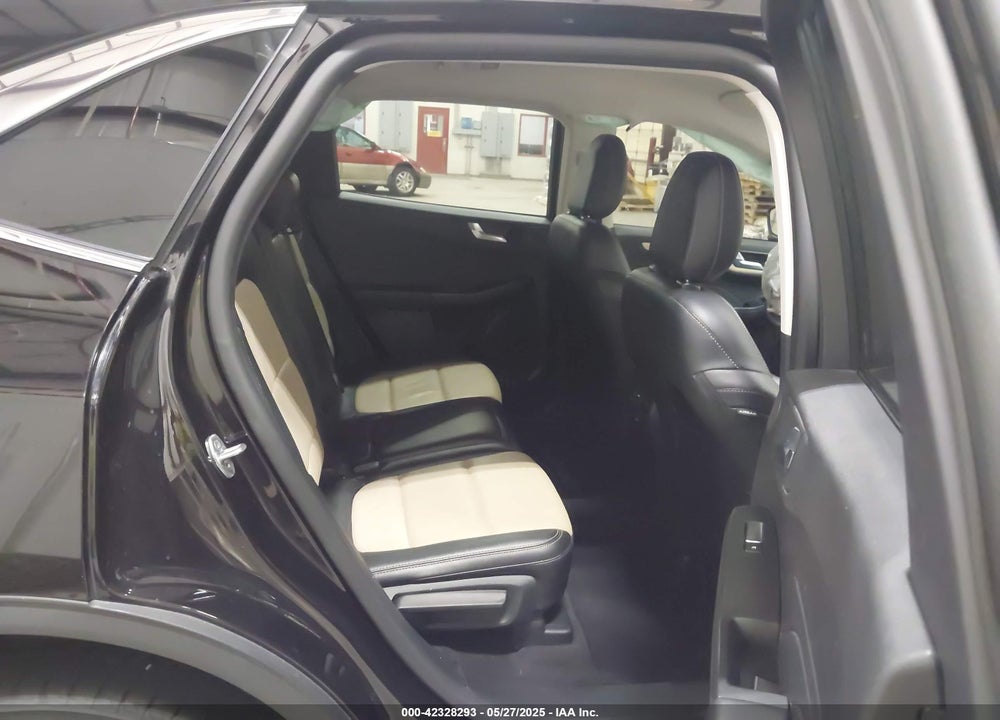 2022 FORD ESCAPE VIN: 1FMCU9J94NUA13638