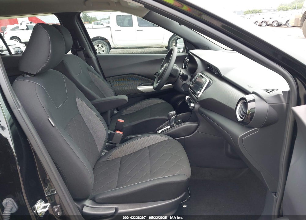 2019 NISSAN KICKS VIN: 3N1CP5CU5KL543681
