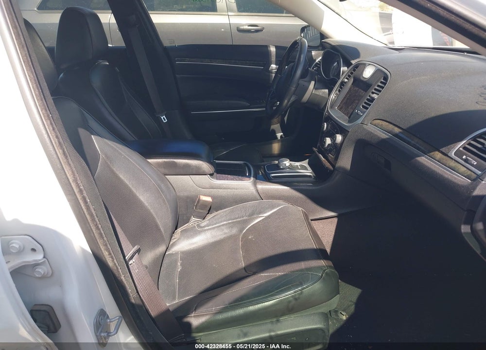 2017 CHRYSLER 300 VIN: 2C3CCAEG5HH645741