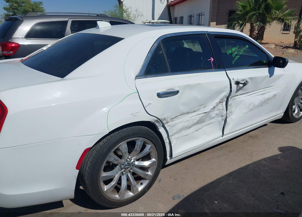 2017 CHRYSLER 300 VIN: 2C3CCAEG5HH645741