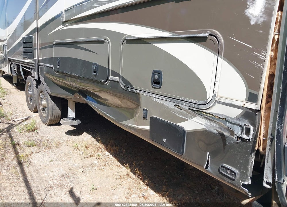 2017 KEYSTONE MONTANA VIN: 4YDF37925H4702749