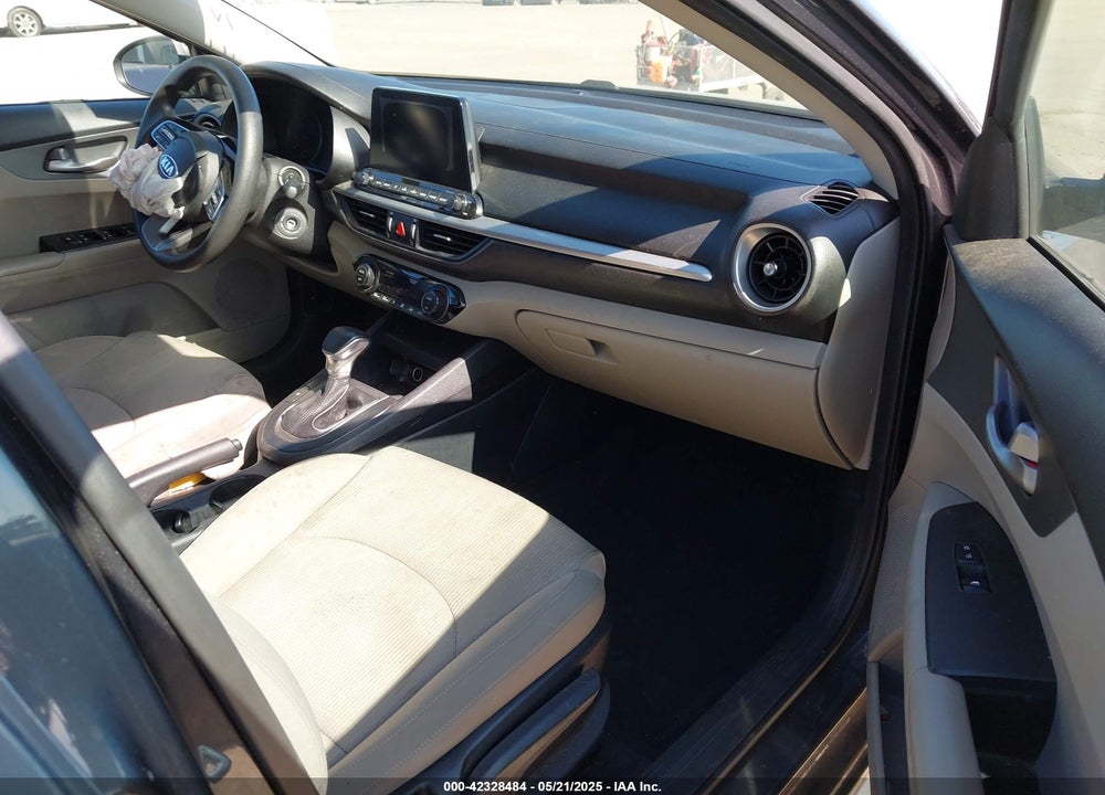 2019 KIA FORTE VIN: 3KPF24AD4KE108662