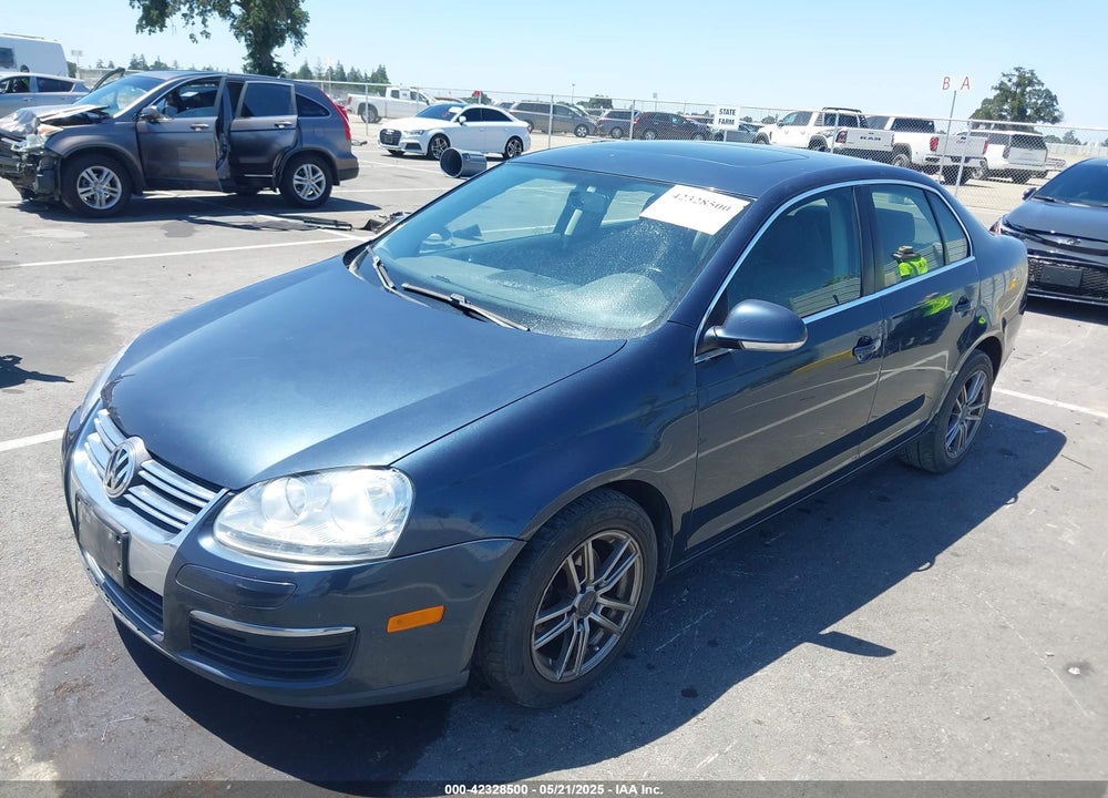 2010 VOLKSWAGEN JETTA VIN: 3VWRZ7AJ1AM054027