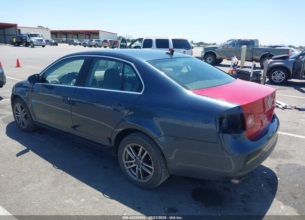 2010 VOLKSWAGEN JETTA VIN: 3VWRZ7AJ1AM054027
