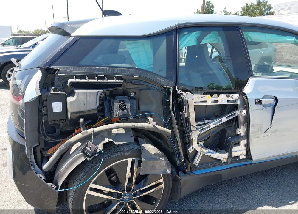 2015 BMW I3 BASE W/RANGE EXTENDER VIN: WBY1Z4C50FV500971