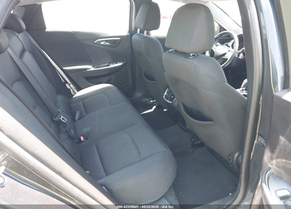 2018 CHEVROLET MALIBU VIN: 1G1ZD5ST5JF179045