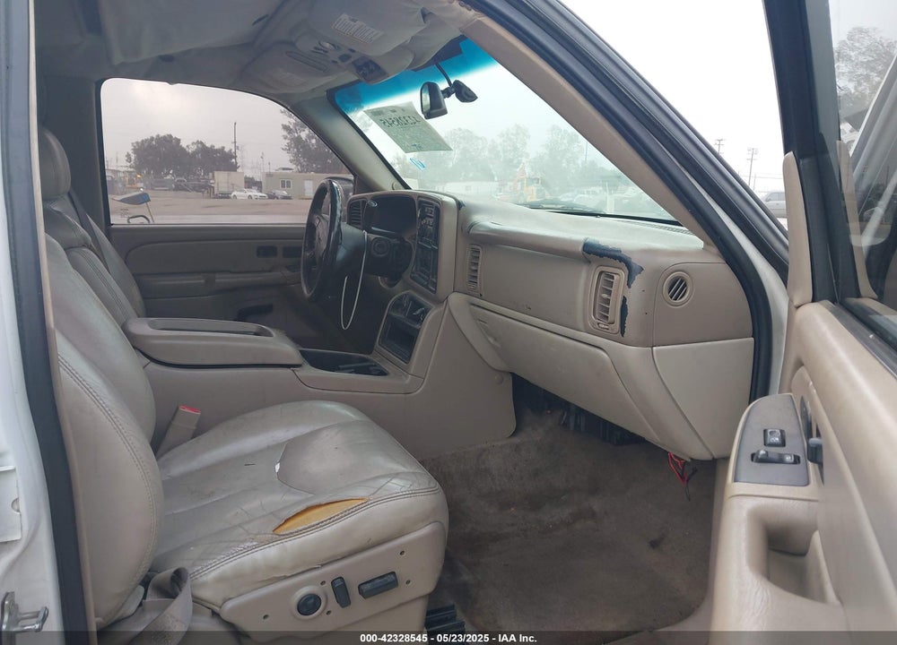 2005 GMC YUKON XL 1500 SLT VIN: 1GKEC16Z45R129732