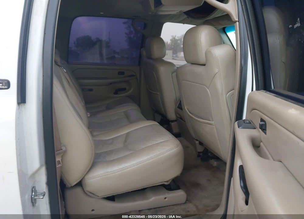 2005 GMC YUKON XL 1500 SLT VIN: 1GKEC16Z45R129732