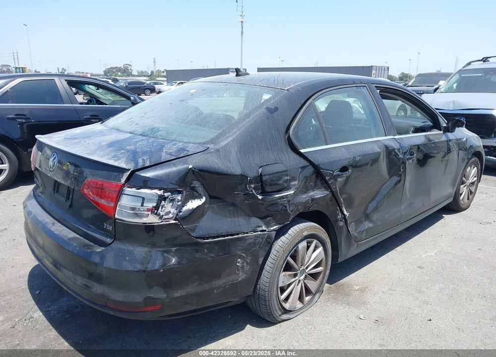 2015 VOLKSWAGEN JETTA 1.8T SE VIN: 3VWD07AJ1FM284890