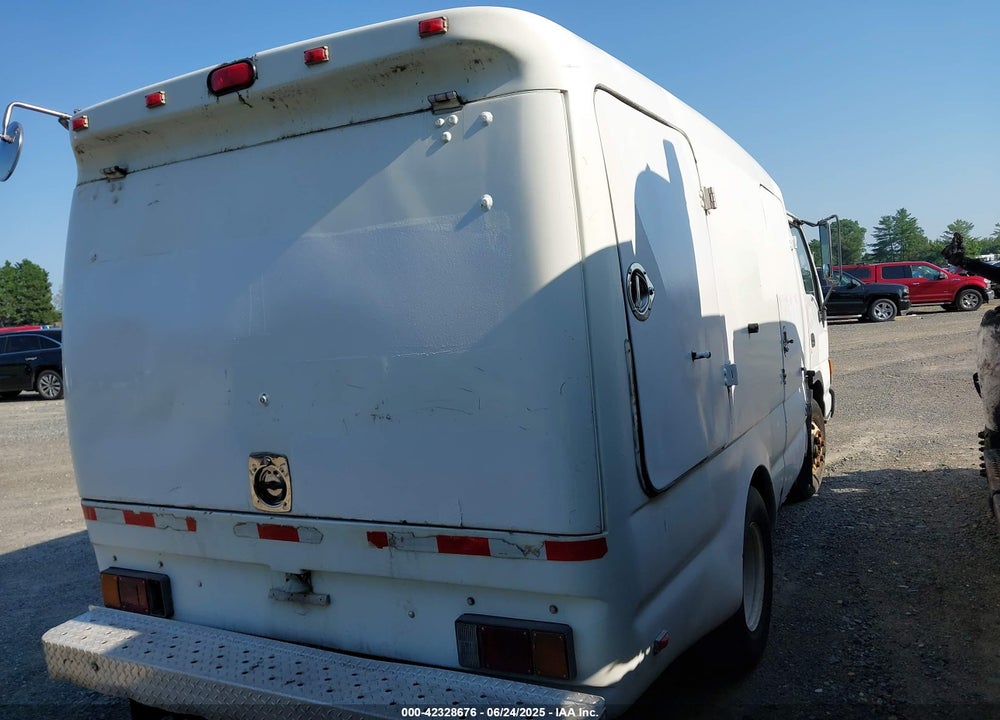 2002 ISUZU NPR VIN: JALC4B14727012878