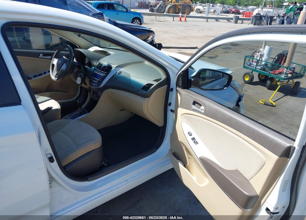 2014 HYUNDAI ACCENT VIN: KMHCT4AE7EU760072