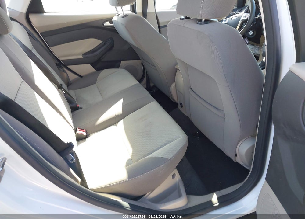 2013 FORD FOCUS VIN: 1FADP3F21DL116700