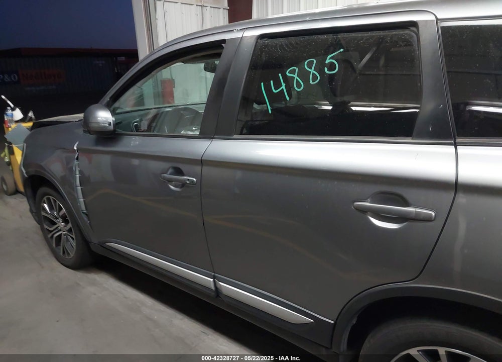 2018 MITSUBISHI OUTLANDER SE VIN: JA4AD3A33JZ004098