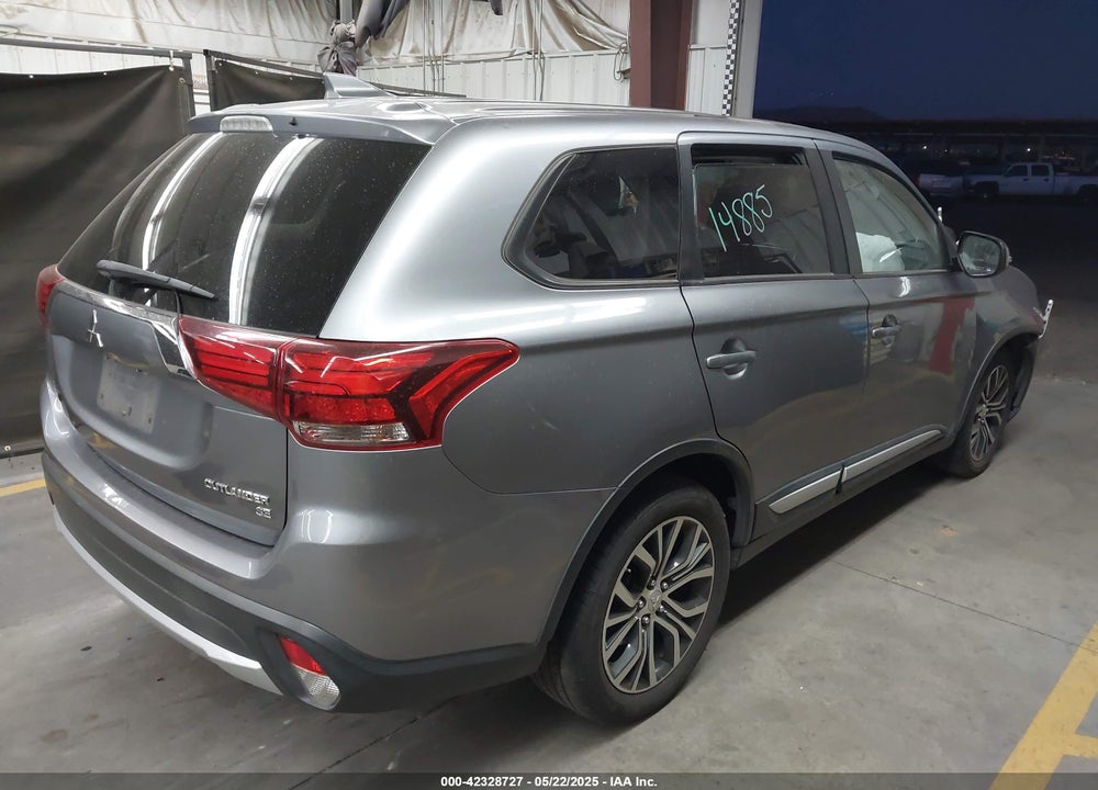 2018 MITSUBISHI OUTLANDER SE VIN: JA4AD3A33JZ004098