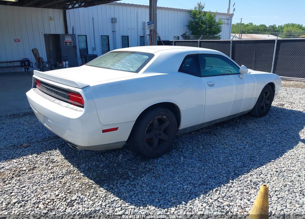 2013 DODGE CHALLENGER VIN: 2C3CDYAG9DH662810
