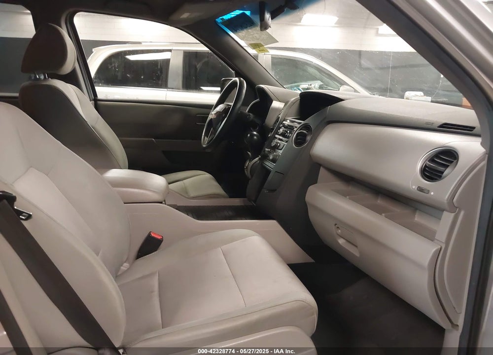 2012 HONDA PILOT VIN: 5FNYF4H49CB073261