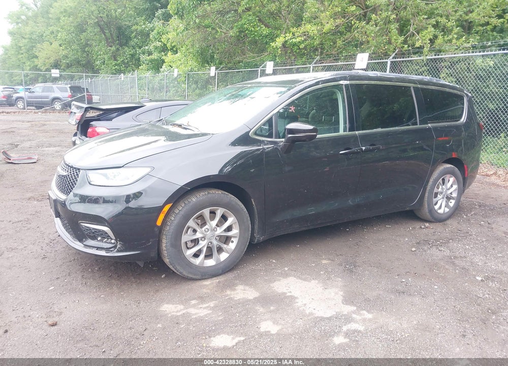 2022 CHRYSLER PACIFICA TOURING L AWD VIN: 2C4RC3BG8NR228030