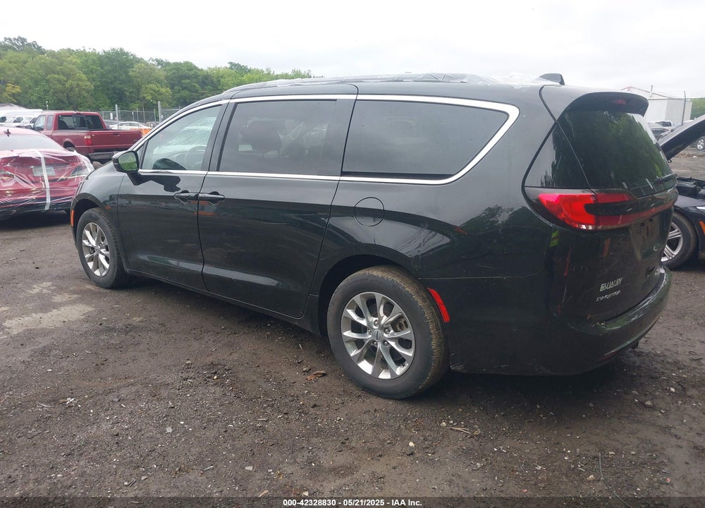 2022 CHRYSLER PACIFICA TOURING L AWD VIN: 2C4RC3BG8NR228030
