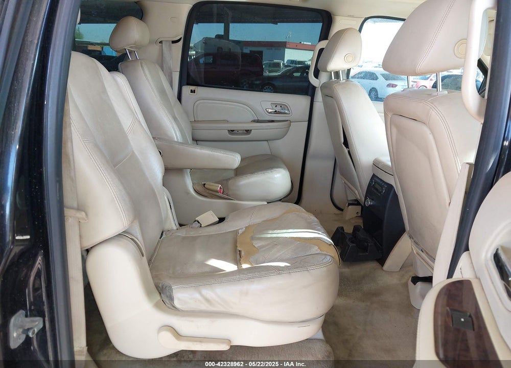 2007 CADILLAC ESCALADE ESV VIN: 1GYFK66837R342885