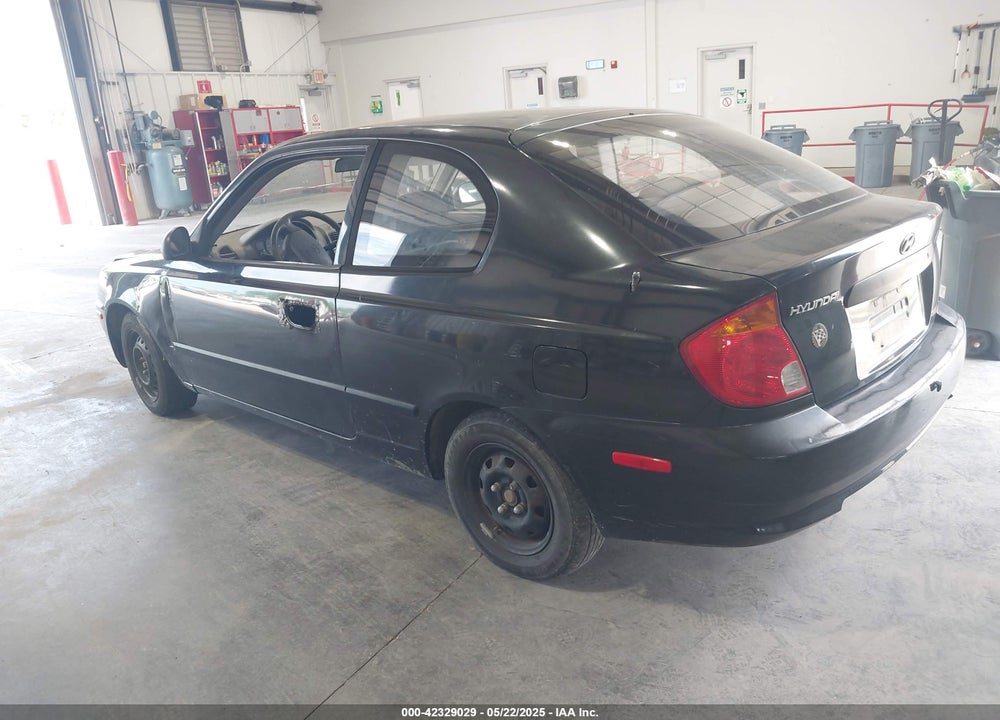 2003 HYUNDAI ACCENT VIN: KMHCF35CX3U260852