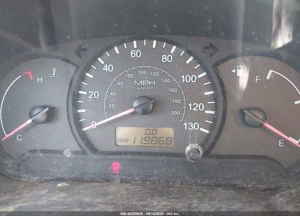 2003 HYUNDAI ACCENT VIN: KMHCF35CX3U260852