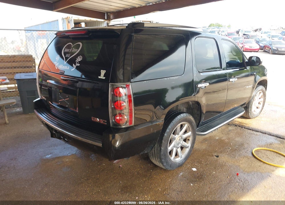 2007 GMC YUKON DENALI VIN: 1GKFK63897J250015